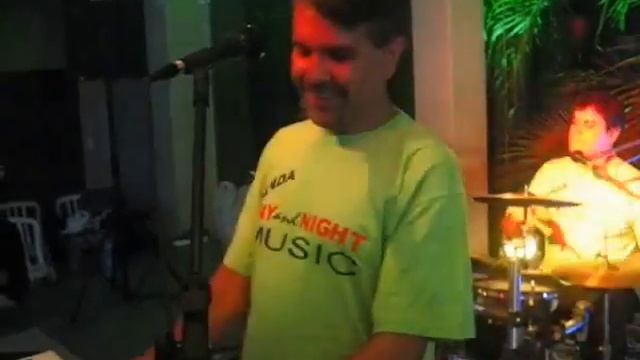 rindo a toa.wmv смотреть онлайн