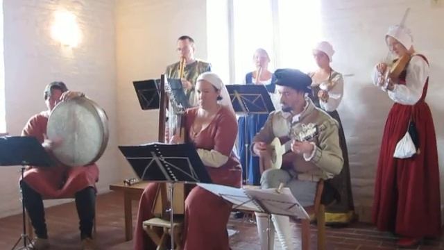 Muskotti plays King of Denmark's Galliard смотреть онлайн