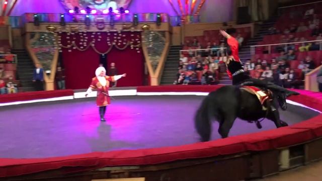 Конный ансамбль Иристон п.р. Канукова М.А. смотреть онлайн