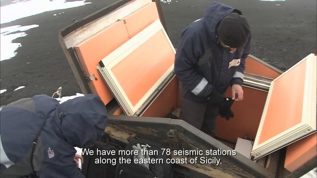 Nature's Fury: Monitoring Mount Etna - Magma on the Move смотреть онлайн