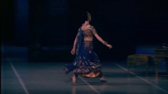 Гамзатти - Elisabeth Platel  Никия- Isabele Guerin