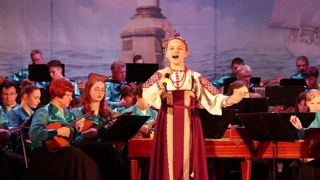 Обр. О.Тарасова. Москва златоглавая. София Земскова. Народный русский оркестр "САДКО" г.Севастополя смотреть онлайн