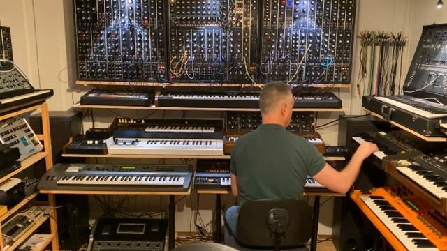 Klaus Schulze tribute by eric g смотреть онлайн