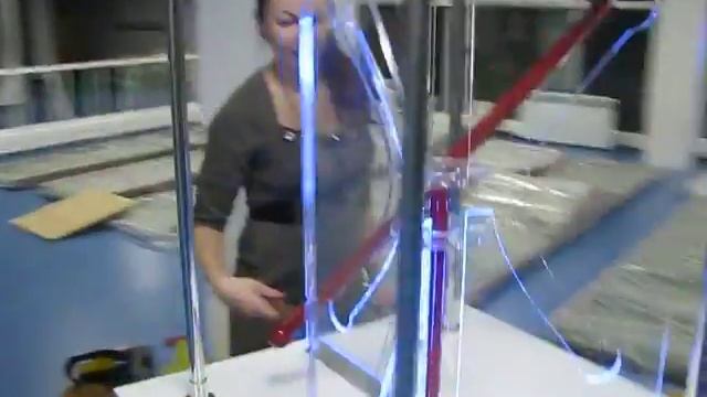 Экспонат Обкатывание прямой гиперболоида. Straight line around the hyperboloid смотреть онлайн