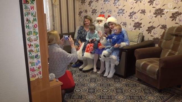 Новогодняя акция "Профсоюзы - детям" стартовала в Вилейском районе смотреть онлайн