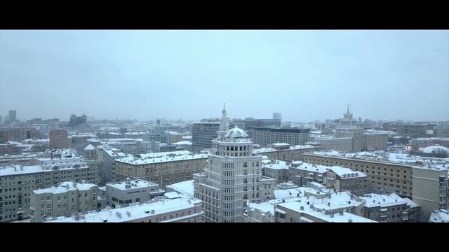 Patriarch ponds in Moscow Aerial смотреть онлайн