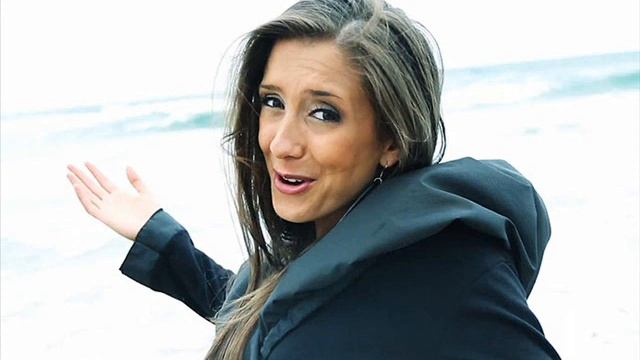 Алекс Жекова - Neon Lights смотреть онлайн