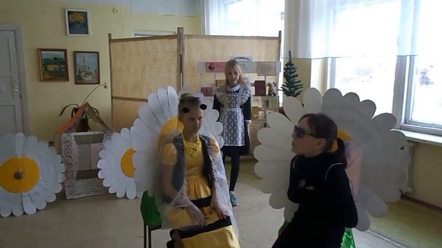 "Муха и пчела". Крылов И.А. Буканская СОШ. смотреть онлайн