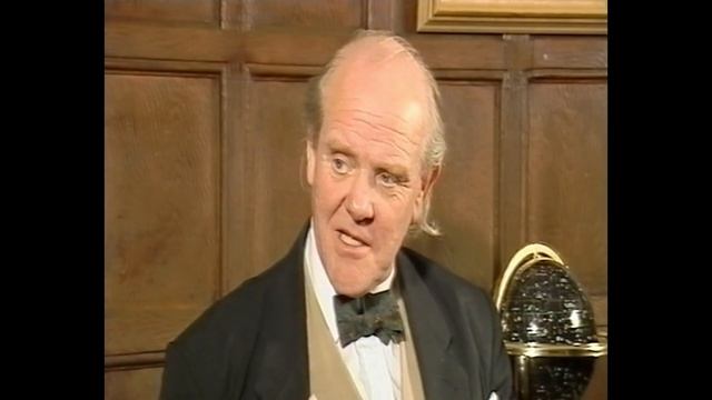 Sir Patrick Moore - Sky at Night - Music of the Spheres - Piano played by Neil Crossland смотреть онлайн