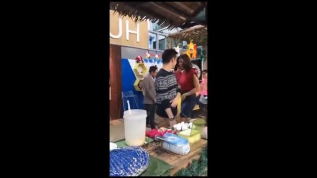 David Archuleta @ Unang Hirit - Cooking Bibingka (15 Nov 2018) смотреть онлайн