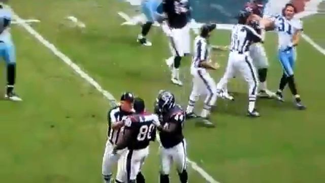 Cortland Finnegan and Andre-Johnson Fight смотреть онлайн