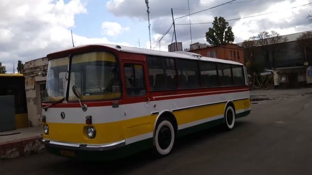 ЛАЗ 697 ПРИЕХАЛ ПОСЛЕ ВЫСТАВКИ смотреть онлайн
