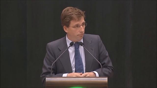 Almeida a Carmena: "Los madrileños nunca le perdonarán su traición a la España constitucional" смотреть онлайн