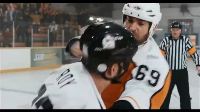 Вышибала Red Band смотреть онлайн