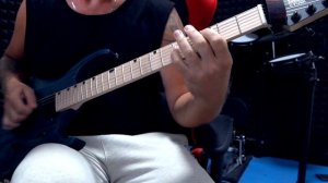 Тестирую мою подписную гитару Inspector Emperor