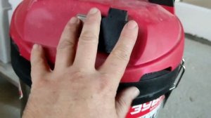 Честный обзор строительного пылесоса ЗУБР Мастер М3