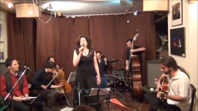 Túlpart együttes + Szűkített Kvartett - Radnóti Miklós: Tajtékos ég смотреть онлайн