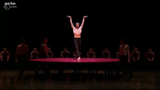 Epic Dance Performance: Nicolas Le Riche - Bolero (2014 Opéra National de Paris) 🕺🏼 🎵 смотреть онлайн