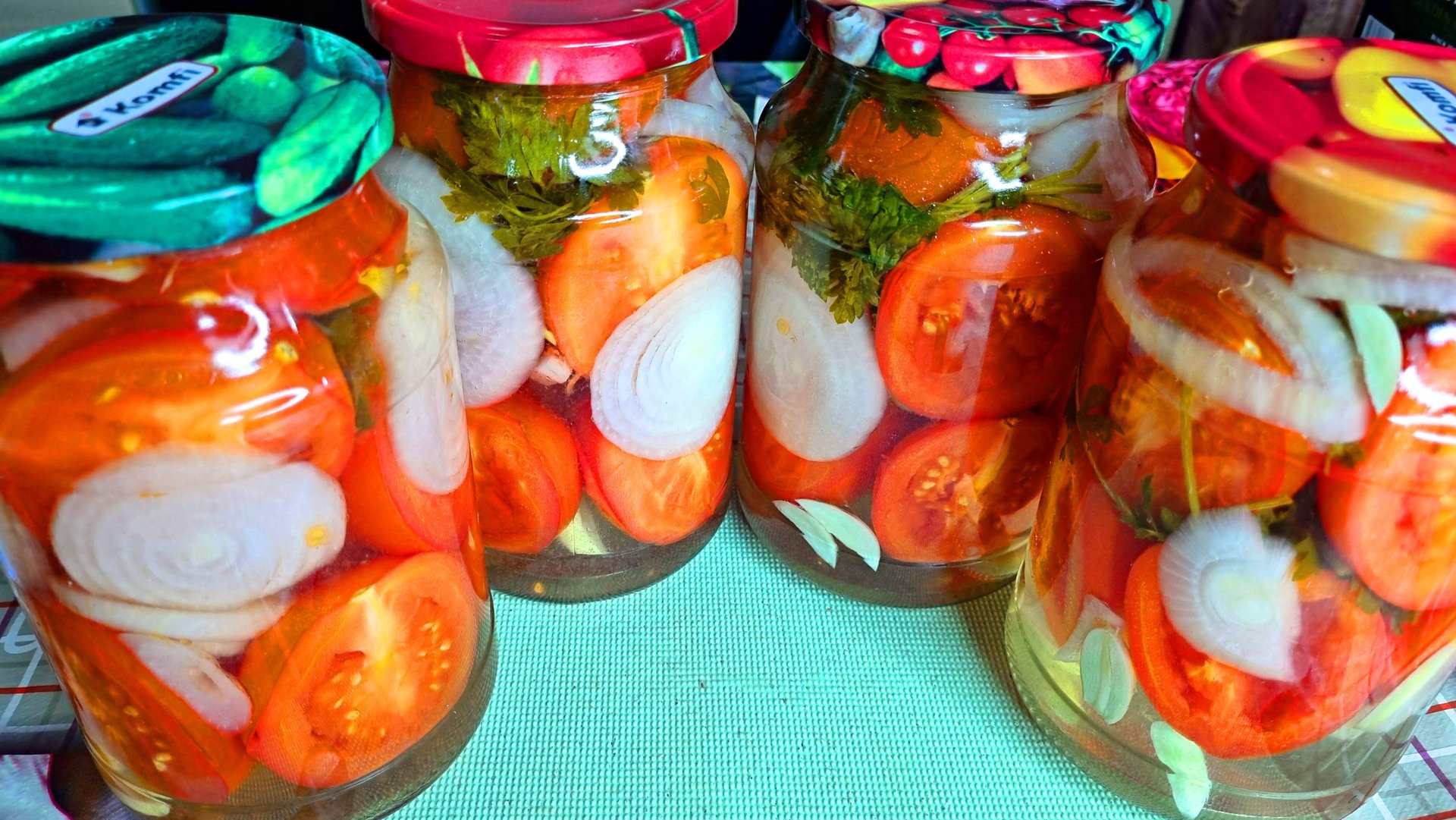 САМЫЕ БОМБИЧЕСКИЕ ПОМИДОРЫ! А РАССОЛ.... ВООБЩЕ СЛОВ НЕТ!!! смотреть онлайн