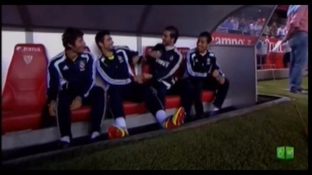 Real Madrid C.F - Higuain , Garay, Esteban Granero y Raul Albiol en el banco- RM vs Sevilla смотреть онлайн