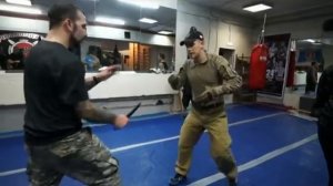 НОЖЕВОЙ БОЙ . ПОДГОТОВИТЕЛЬНЫЕ УПРАЖНЕНИЯ /Боевые искусства. Спецподготовка. Денис Ряузов.