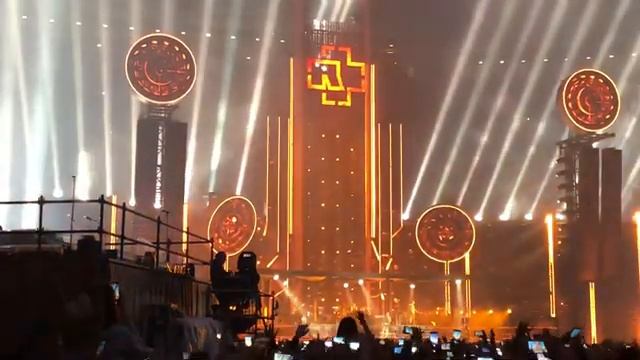 Rammstein - Sonne (St. Petersburg, Gazprom Arena, 02.08.2019)