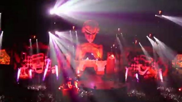 Пиратская станция 2011 Teatro Chase and Status