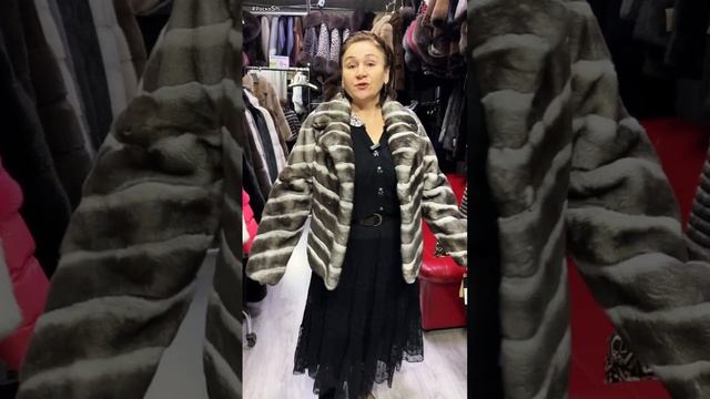 Стильные Полушубки из бобрика смотреть онлайн