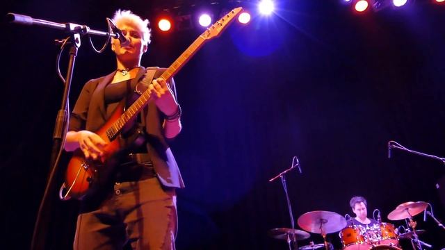 Yasi Hofer - Liar, Scala Ludwigsburg, 24.11.2019 смотреть онлайн