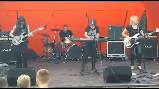Magic - Rock You Like A Hurricane смотреть онлайн