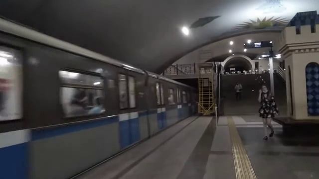 Казань. Поезд «Русич» на станции «Кремлевская». 29 июня 2021 смотреть онлайн