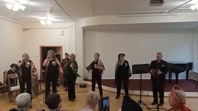 "Смуглянка " исп. ансамбль ' Золотая пора " ( рук. Анжелика Менахина) 12.05.2022. смотреть онлайн