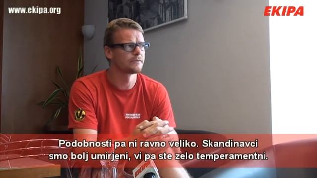 Na delu v tujini - Morten Seier смотреть онлайн