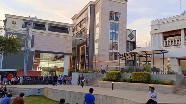Samsung Opera House.(The Largest Store In Bangalore)/శామ్సంగ్ ఒపెరా హౌస్ смотреть онлайн