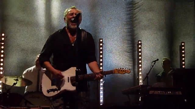 "Folket bygger landet": Ulf Lundell Rootsfestivalen 2013 смотреть онлайн