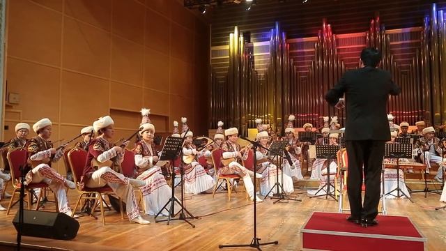 Ермұрат Үсенов - "Абай әндеріне фантазия" смотреть онлайн