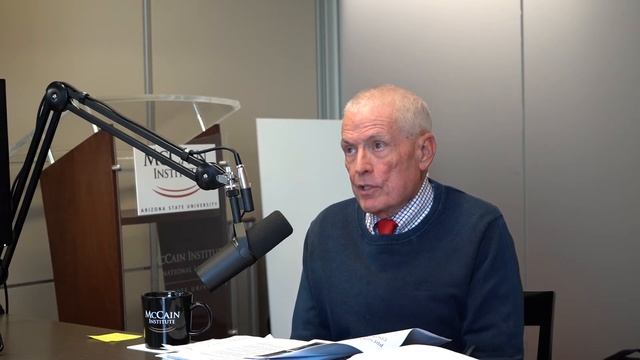 Episode 22: Ambassador O'Donnell смотреть онлайн