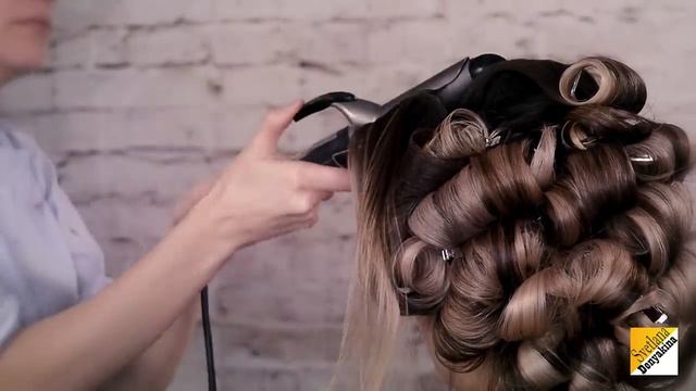 Локоны. Как правильно крепить накладные пряди волос_ урок №27 _ Wedding Hairstyles смотреть онлайн