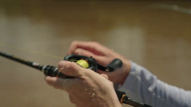 Abu Garcia Revo5 Low Profile Casting Reel Range Line Up смотреть онлайн