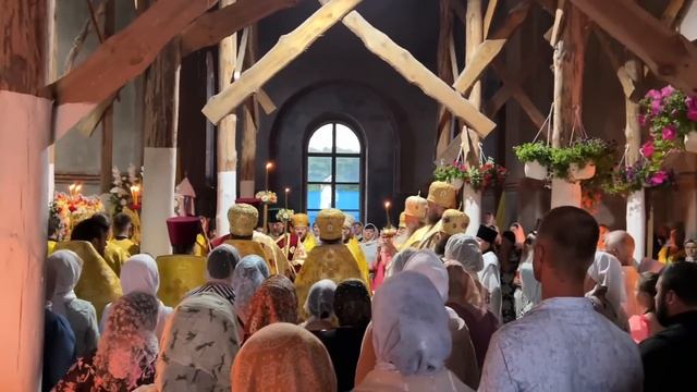 Вчера было нереальное паломничество смотреть онлайн