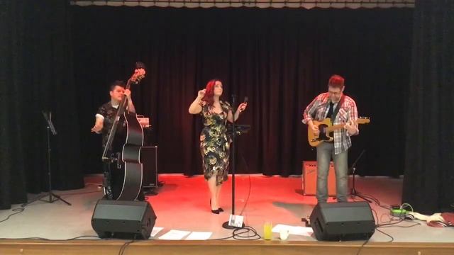 Voodoo Voodoo - Lavern Baker COVER - Sarah Mai Trio LIVE смотреть онлайн