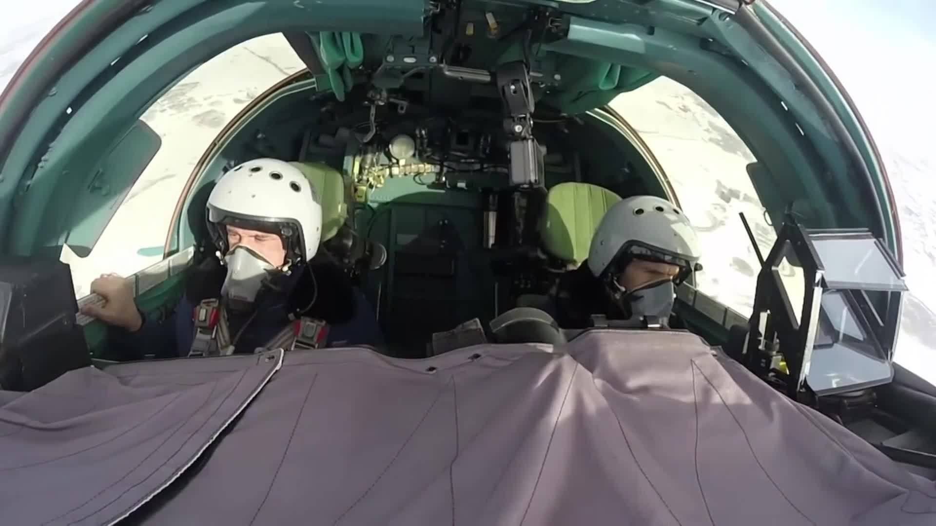 РАДИООБМЕН при выходе из атаки Су-34 | СВО 2024 | HIMARS - PATRIOT смотреть онлайн