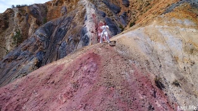 Практика ушу и цигун в Алтайских горах смотреть онлайн