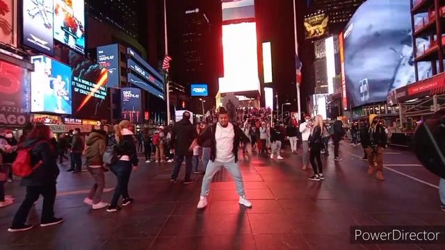 Plakito - Yandel Ft Gadiel y Farruko ZUMBA Coreo Cris Antonio смотреть онлайн