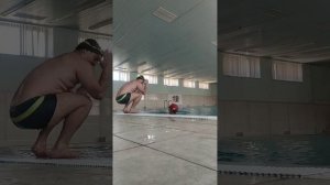 Как я занимаюсь с сыном в бассейне погружением на 2 метра глубины