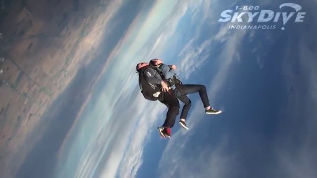 Henry Hsiung's Tandem skydive! смотреть онлайн