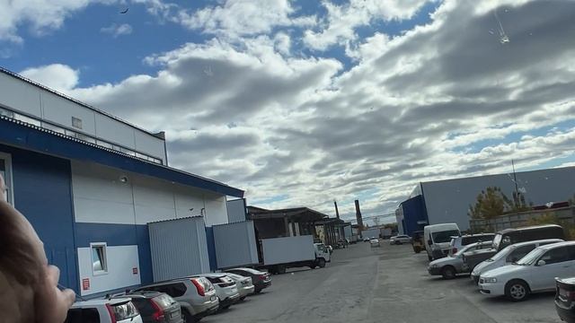 Шагаю до Новосибирска, надо разгрузиться раньше графика!!! смотреть онлайн