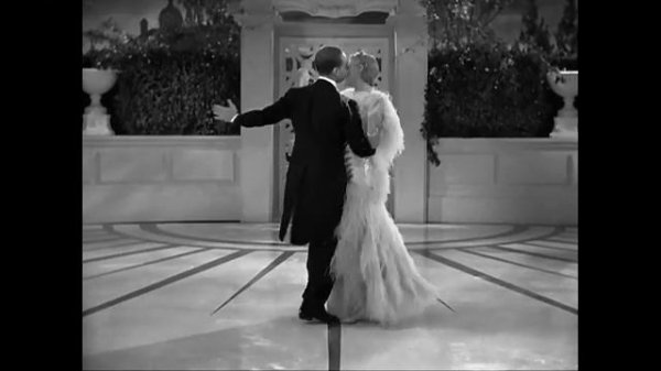 Fred Astaire & Ginger Rogers Cheek to Cheek (1935)