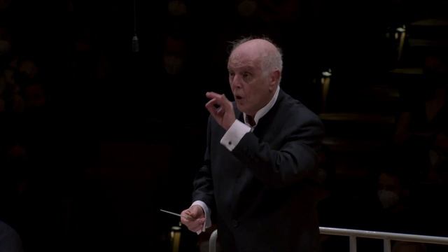Michael Spyres in Verdi's Requiem смотреть онлайн