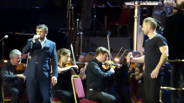 Alfie Boe & Phil Daniels 'Helpless Dancer' Classic Quadrophenia 05.07.15 HD смотреть онлайн